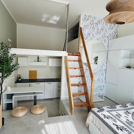 Mahalo Apartment